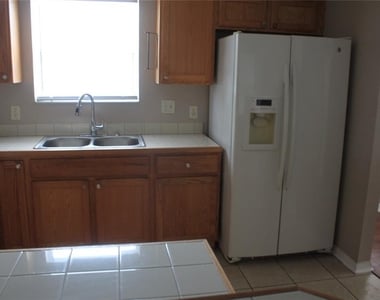 3814 Roseboro Street - Photo Thumbnail 14
