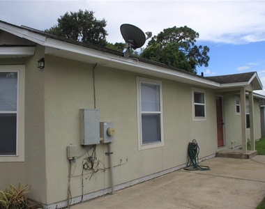 3814 Roseboro Street - Photo Thumbnail 2