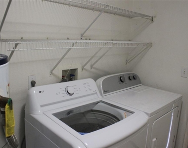 3814 Roseboro Street - Photo Thumbnail 15