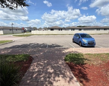 2404 Bella Vista Drive - Photo Thumbnail 1