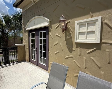 2404 Bella Vista Drive - Photo Thumbnail 9