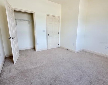 2404 Bella Vista Drive - Photo Thumbnail 45