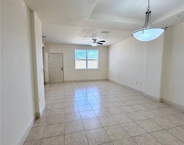 2404 Bella Vista Drive - Photo Thumbnail 16