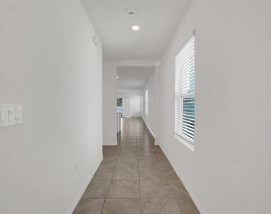 3881 Brant Place - Photo Thumbnail 4