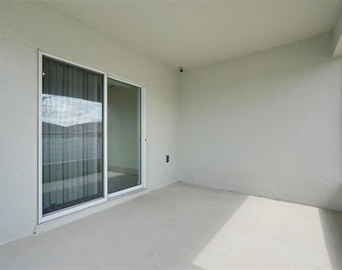 3881 Brant Place - Photo Thumbnail 26