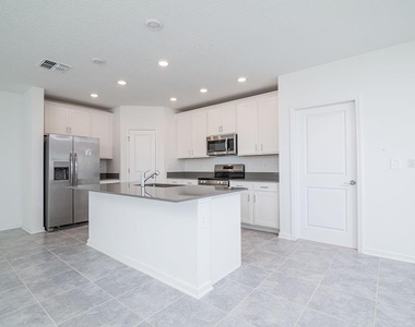 2821 Armstrong Avenue - Photo Thumbnail 10