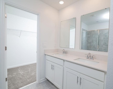 2821 Armstrong Avenue - Photo Thumbnail 22