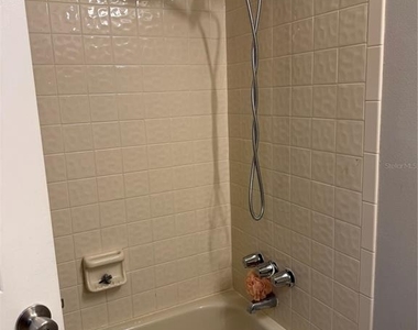 615 Richland Court - Photo Thumbnail 2