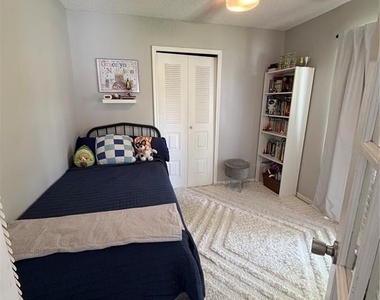 615 Richland Court - Photo Thumbnail 5