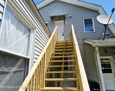 215 Taft Street - Photo Thumbnail 13