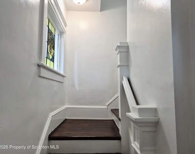 215 Taft Street - Photo Thumbnail 11