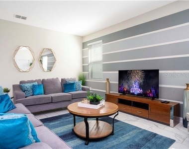 1568 Maidstone Court - Photo Thumbnail 5