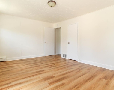 815 Market Street - Photo Thumbnail 11