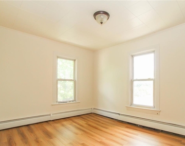 815 Market Street - Photo Thumbnail 12