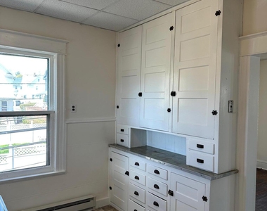 1317 Schlager Street - Photo Thumbnail 7