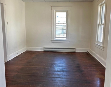 1317 Schlager Street - Photo Thumbnail 2