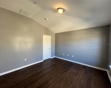 7125 Red Lantern Dr - Photo Thumbnail 10