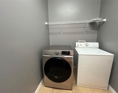 7125 Red Lantern Dr - Photo Thumbnail 19