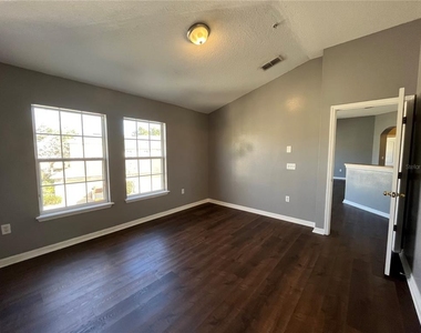 7125 Red Lantern Dr - Photo Thumbnail 7