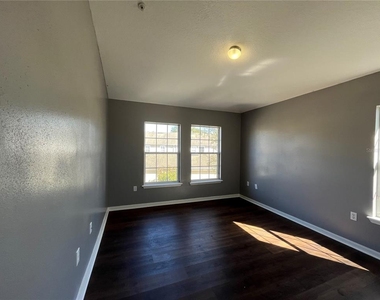 7125 Red Lantern Dr - Photo Thumbnail 21