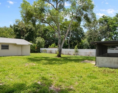 111 Amigos Road - Photo Thumbnail 27
