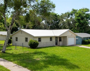 111 Amigos Road - Photo Thumbnail 28