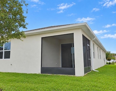 932 Blue Creek Drive - Photo Thumbnail 39