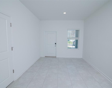 2642 Runners Circle - Photo Thumbnail 14
