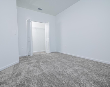 2642 Runners Circle - Photo Thumbnail 43