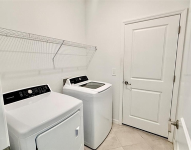 10995 Pinot Drive - Photo Thumbnail 27