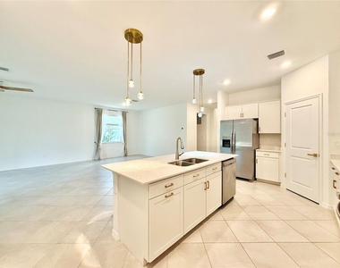 10995 Pinot Drive - Photo Thumbnail 13