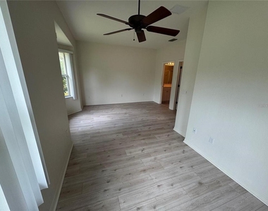 315 Auburn Woods Circle - Photo Thumbnail 9