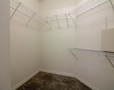 1702 Holton Road - Photo Thumbnail 14