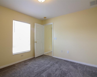 1702 Holton Road - Photo Thumbnail 21
