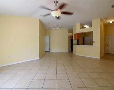 1702 Holton Road - Photo Thumbnail 3