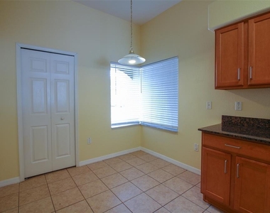 1702 Holton Road - Photo Thumbnail 9