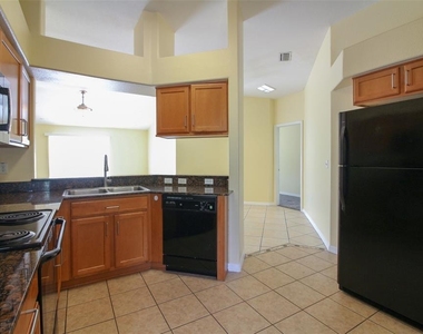 1702 Holton Road - Photo Thumbnail 8