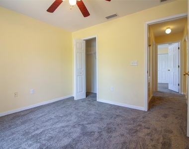 1702 Holton Road - Photo Thumbnail 16