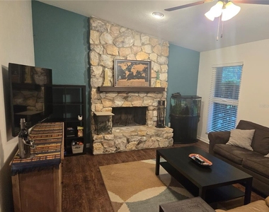 7605 Sw 7th Place - Photo Thumbnail 1