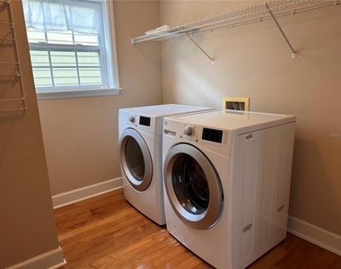 5020 Nw 10th Place - Photo Thumbnail 5