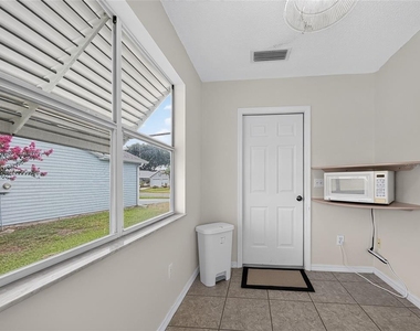 1222 Santos Place - Photo Thumbnail 8