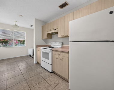 1222 Santos Place - Photo Thumbnail 7