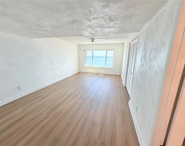 3600 S Ocean Shore Boulevard - Photo Thumbnail 12