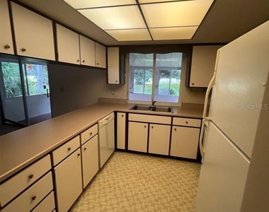 13 Courtney Place - Photo Thumbnail 3