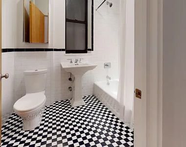 129 East 97th Street - Photo Thumbnail 9