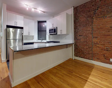 129 East 97th Street - Photo Thumbnail 3