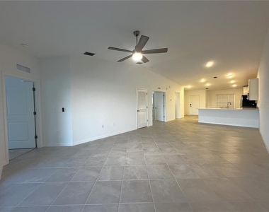 14271 Heritage Landing Blvd Boulevard - Photo Thumbnail 6