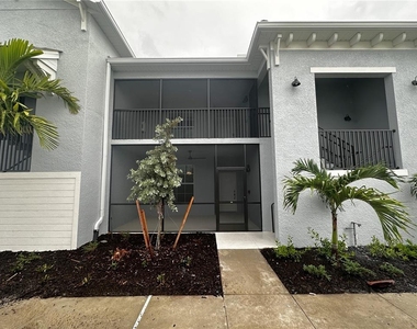 14271 Heritage Landing Blvd Boulevard - Photo Thumbnail 1