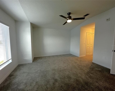 14271 Heritage Landing Blvd Boulevard - Photo Thumbnail 8