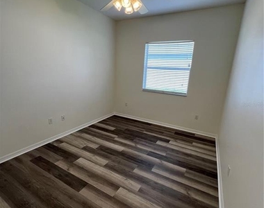 4733 S Cranberry Boulevard - Photo Thumbnail 13